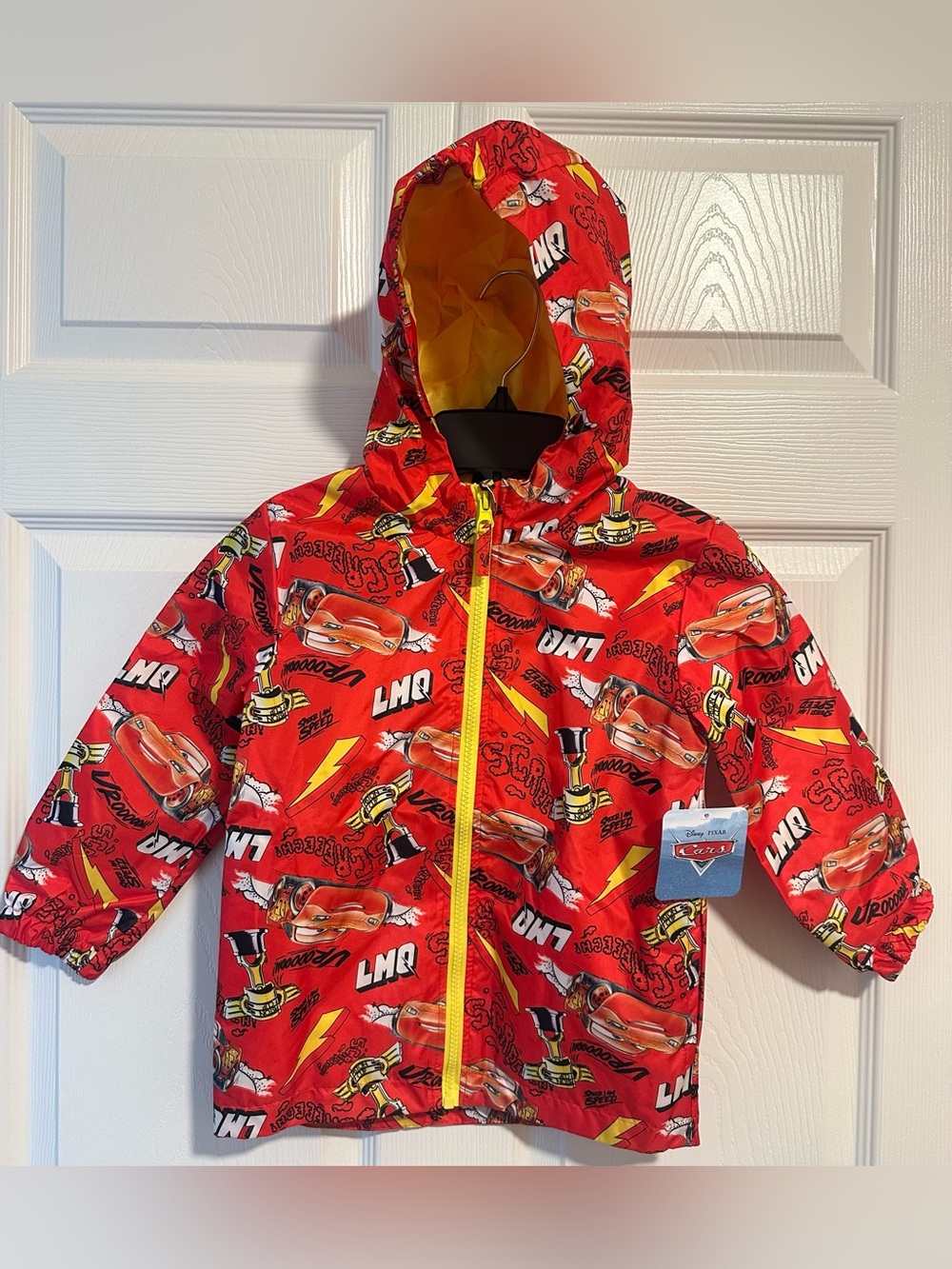 Cars Disney Pixar Raincoat red Lightning Kids 5T Hooded with Yellow Trim New